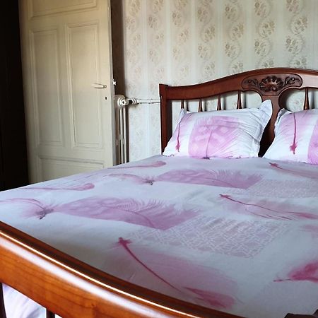 Les Chambres Chez David Riom Εξωτερικό φωτογραφία
